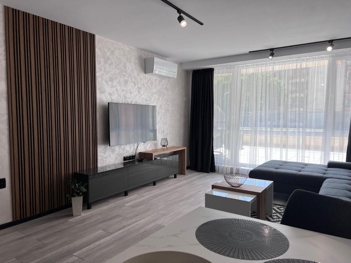 A-Brilliant, New! Spacious & Modern Apartment In Varna Whit Garage מראה חיצוני תמונה