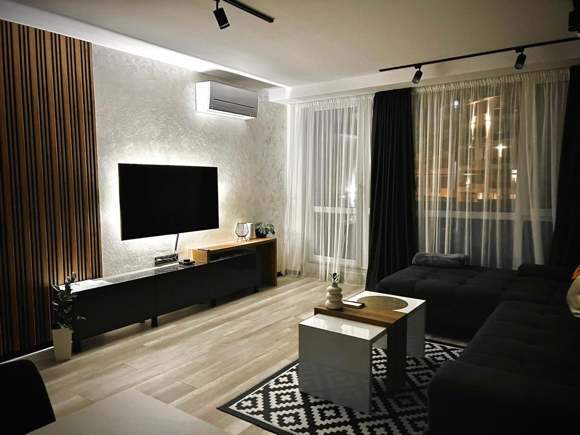 A-Brilliant, New! Spacious & Modern Apartment In Varna Whit Garage מראה חיצוני תמונה